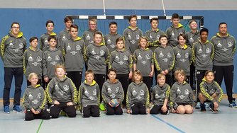 ho handball neue Trainingsanzuege Jugend