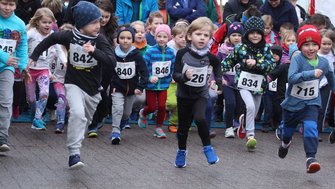 Emmerthaler Silvesterlauf 2017 Bambinis Laufen Leichtathletik AWesA