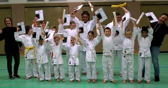 Karate ESV Eintracht Hameln Guertelpruefung