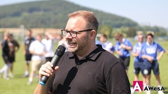 Thomas Hoelscher MTV Lauenstein Spartenleiter Mikrofon