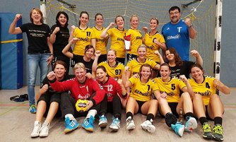 Damen ho-handball feiern Regionsmeisterschaft