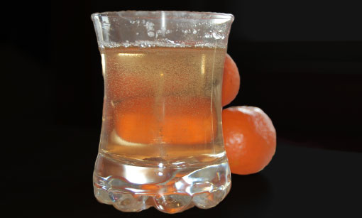 Wasserglas und Apfelsinen AWesA