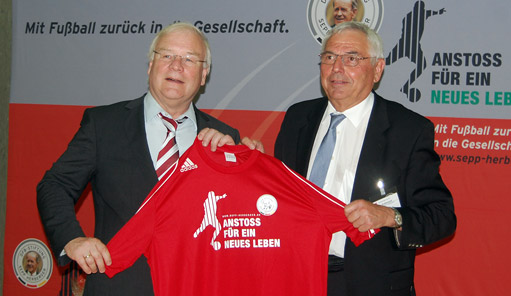 Bernd Busemann und Karl Rothmund - Sepp-Herberger-Stiftung