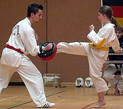 Teakwondo TC Hameln Lara Thiele Joel Kutzner AWesA