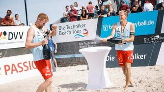 TC Hameln Rattenfaenger Harms Bergmann Sektdusche Zinnowitz Beachvolleyball