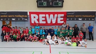 Rewe-Cup MTSV Aerzen Fussball Halle Jugend Hameln Pyrmont AWesA