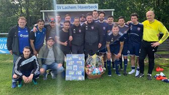 SV Lachem Fussball Bezirksliga Abschied Geschenk Hameln Pyrmont AWesA