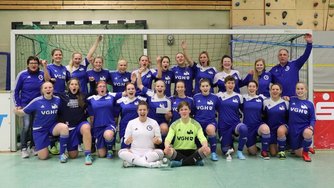 BW Tuendern FC Latferde WTW Ladies Trophy Fussball Halle Siegerfoto AWesA