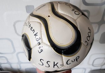 Der Ball mit dem Andi 2008 beim SSK Cup Torschuetzenkoinig wurde ...
