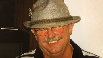 Rolf Schünemann Senior mit Hut
