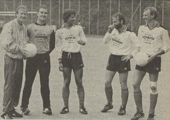 Neuzugänge in Afferde 1987 v.l.: Trainer Axel Marahrens, Dirk Rekate, Oliver Steffan, Rüdiger Tretau und Jörg Willmer. 