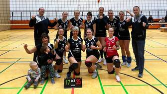 Weserbergland Volleys II Volleyball Bezirksliga Frauen Teamfoto Sieger