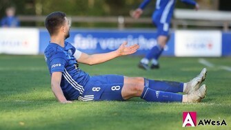 Kris Lennart Müller BW Tuendern Fussball Landesliga Sitzend