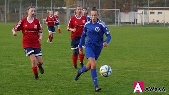 Zoe-Naima Zidov BW Tuendern Fussball Frauen Bezirksliga                