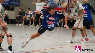 Jürgen Rotmann VfL Hameln Handball Oberliga in der Luft