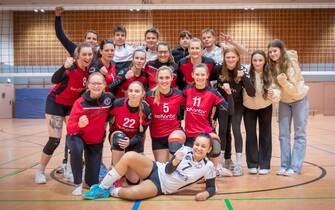 TC Hameln Volleyball Verbandsliga Frauen Teamfoto Jubel