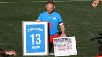 Daniel Schütten FC Preussen Hameln Verabschiedung