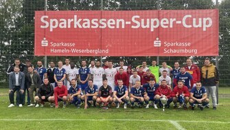 FC Hevesen WTW Wallensen Supercup HamelnPyrmont Schaumburg Gruppenfoto
