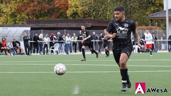 Hasan Yanalak SG Koenigsfoerde Klein Berkel Fussball Kreisliga Dribbling