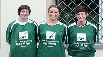 Neuzugaenge Eintracht Hameln -Ann-Katrin Gaulke - Jennifer Richter und Jaqueline Janssen 