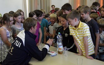 Florian Büchler Grundschule Emmerthal Hannover 96 Autogramme AWesA