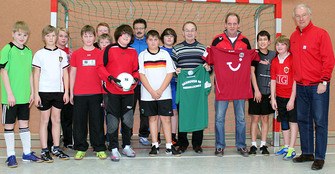 WTW Wallensen wird Partnerverein von Hannover 96 Fussballschule Juergen Holletzek