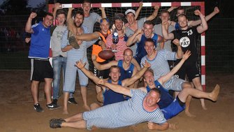 5. AWesA Beachhandball Masters Siegerfoto VfL Hameln Herren