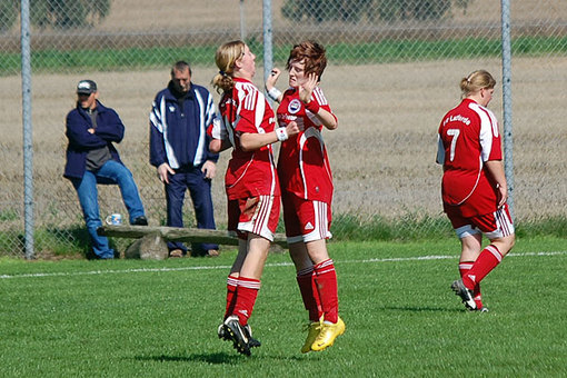 Jana Schrader Jaqueline Janssen FC Latferde AWesA