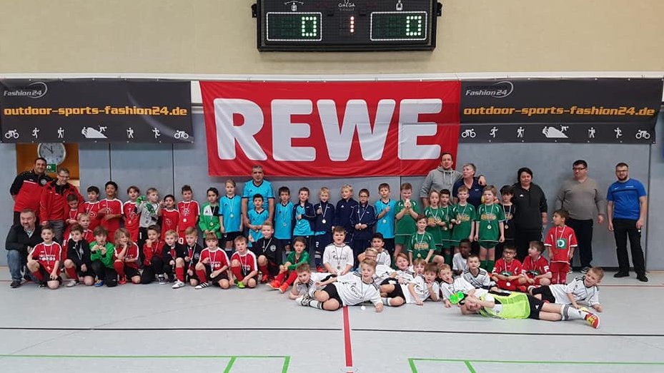 Rewe-Cup MTSV Aerzen Fussball Halle Jugend Hameln Pyrmont AWesA