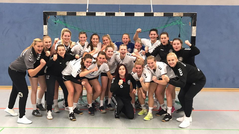 MTV Rohrsen Handball Landesliga Frauen Hameln Pyrmont Siegerfoto AWesA