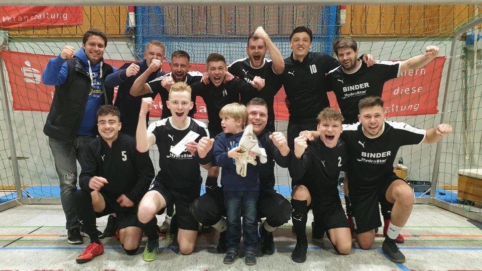 SSG Halvestorf Sparkassen-Cup Fussball Halle Siegerfoto AWesA