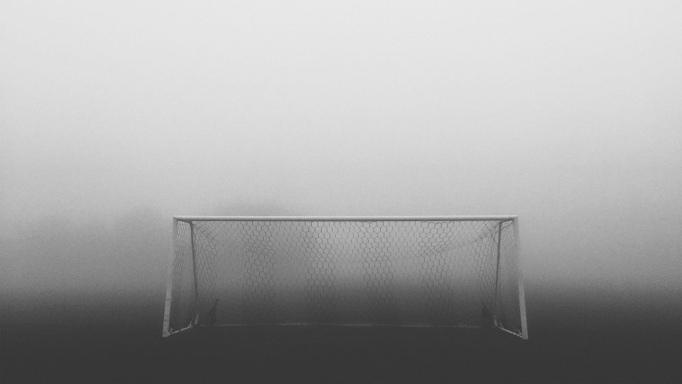 Fußball Tor Nebel