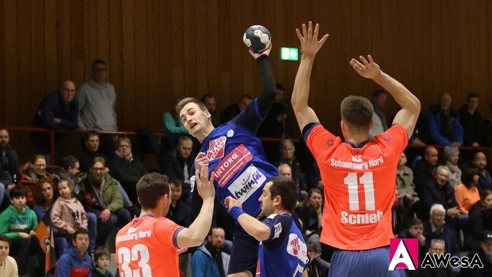 Sebastian Maczka VfL Hameln Sprungwurf Oberliga Handball
