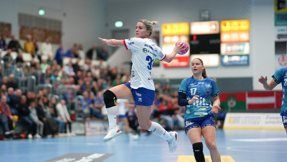 HSG Blomberg-Lippe Alexia Hauf Sprungwurf Handball Bundesliga