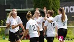 SV Hastenbeck Fussball Oberliga Frauen Jubeltraube